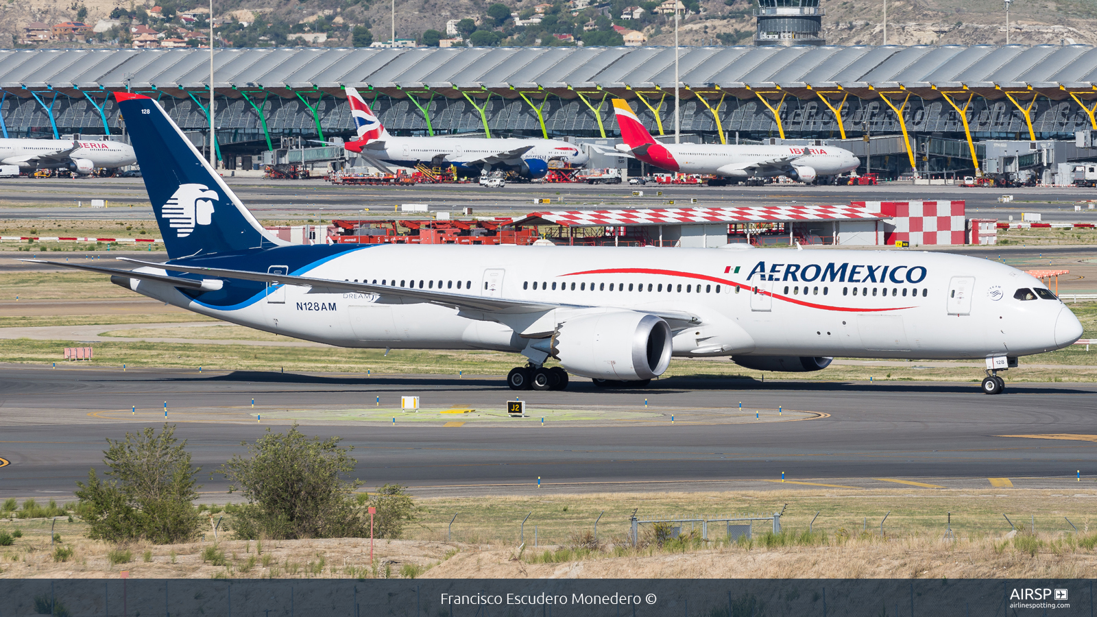 Aeromexico  Boeing 787-9  N128AM