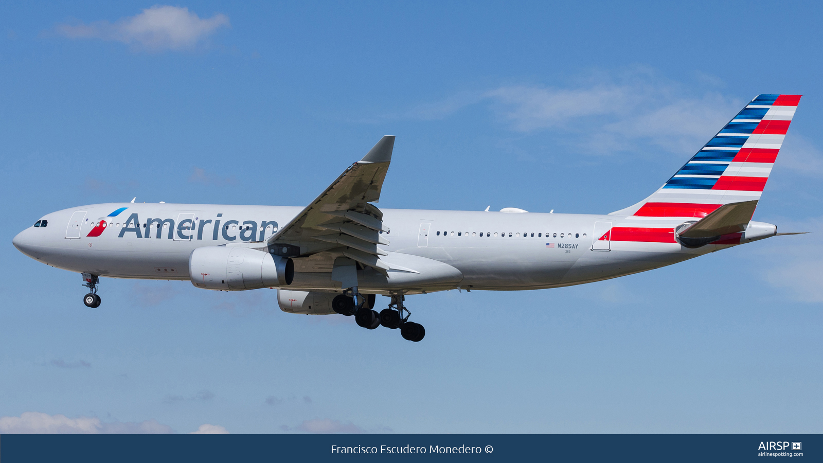 American Airlines  Airbus A330-200  N285AY