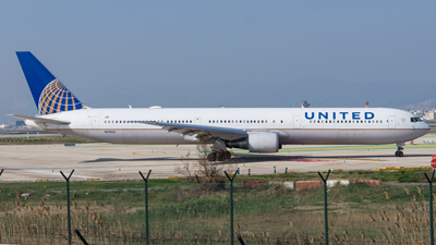 United Airlines Boeing 767-400
