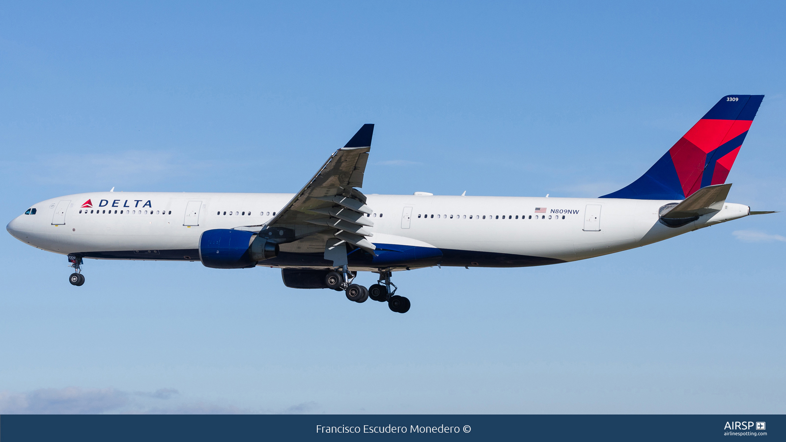 Delta Airlines  Airbus A330-300  N809NW