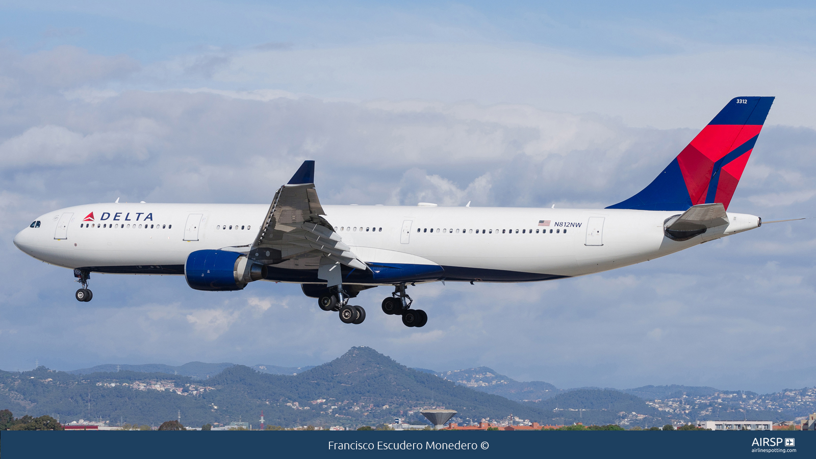 Delta Airlines  Airbus A330-300  N812NW