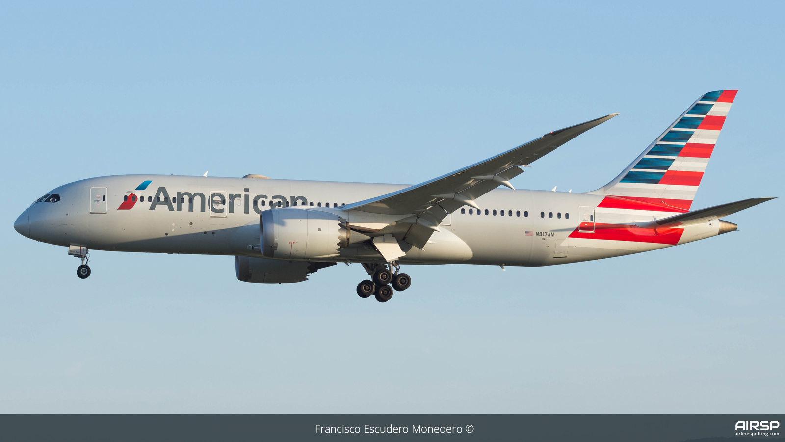 American Airlines  Boeing 787-8  N817AN