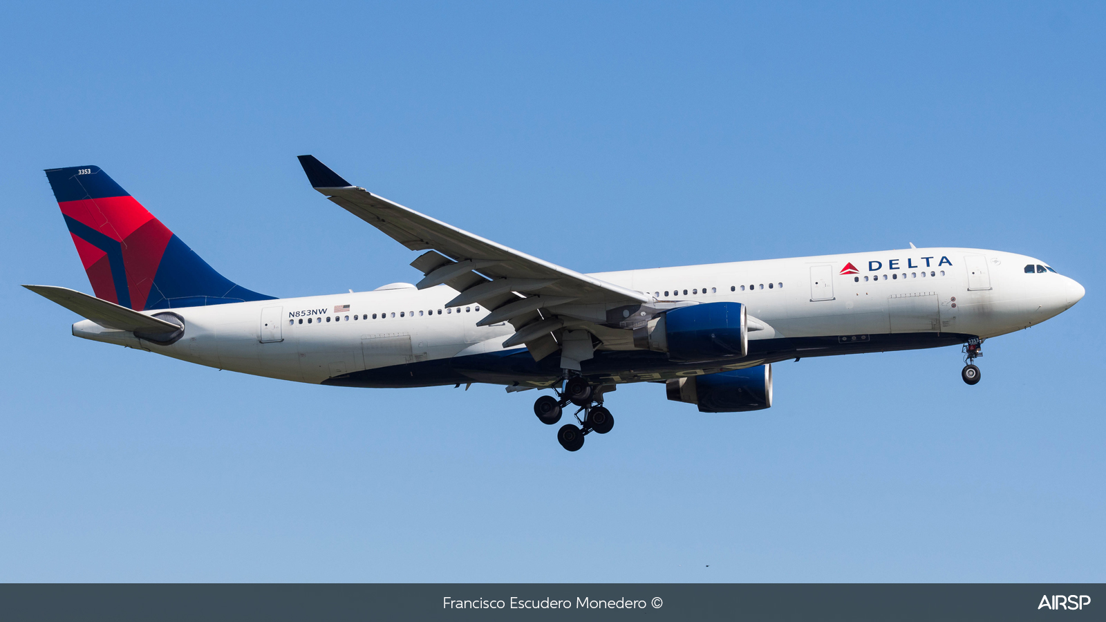 Delta Airlines  Airbus A330-200  N853NW