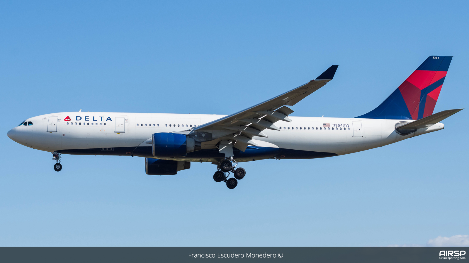 Delta Airlines  Airbus A330-200  N854NW