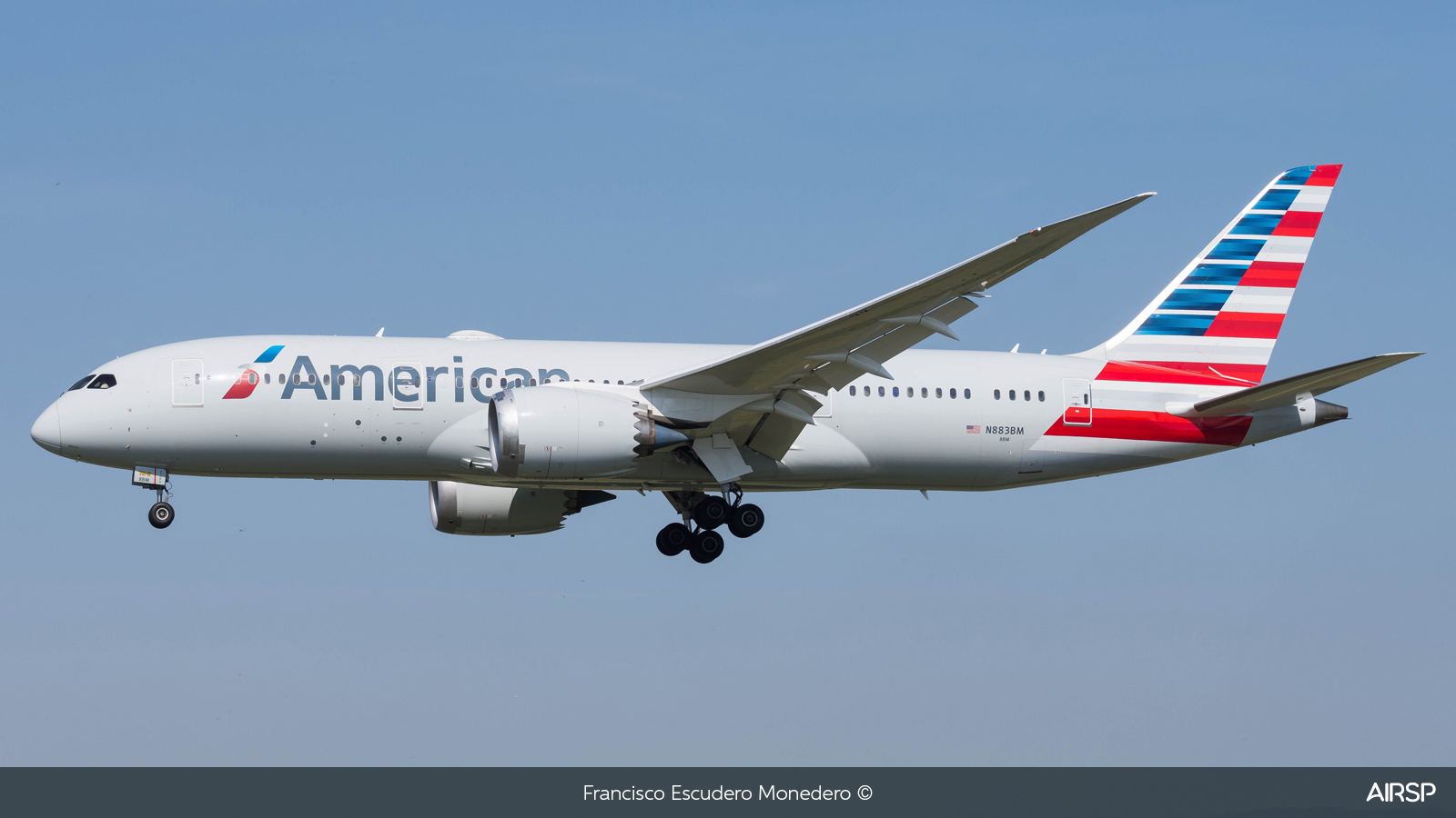 American Airlines  Boeing 787-8  N883BM