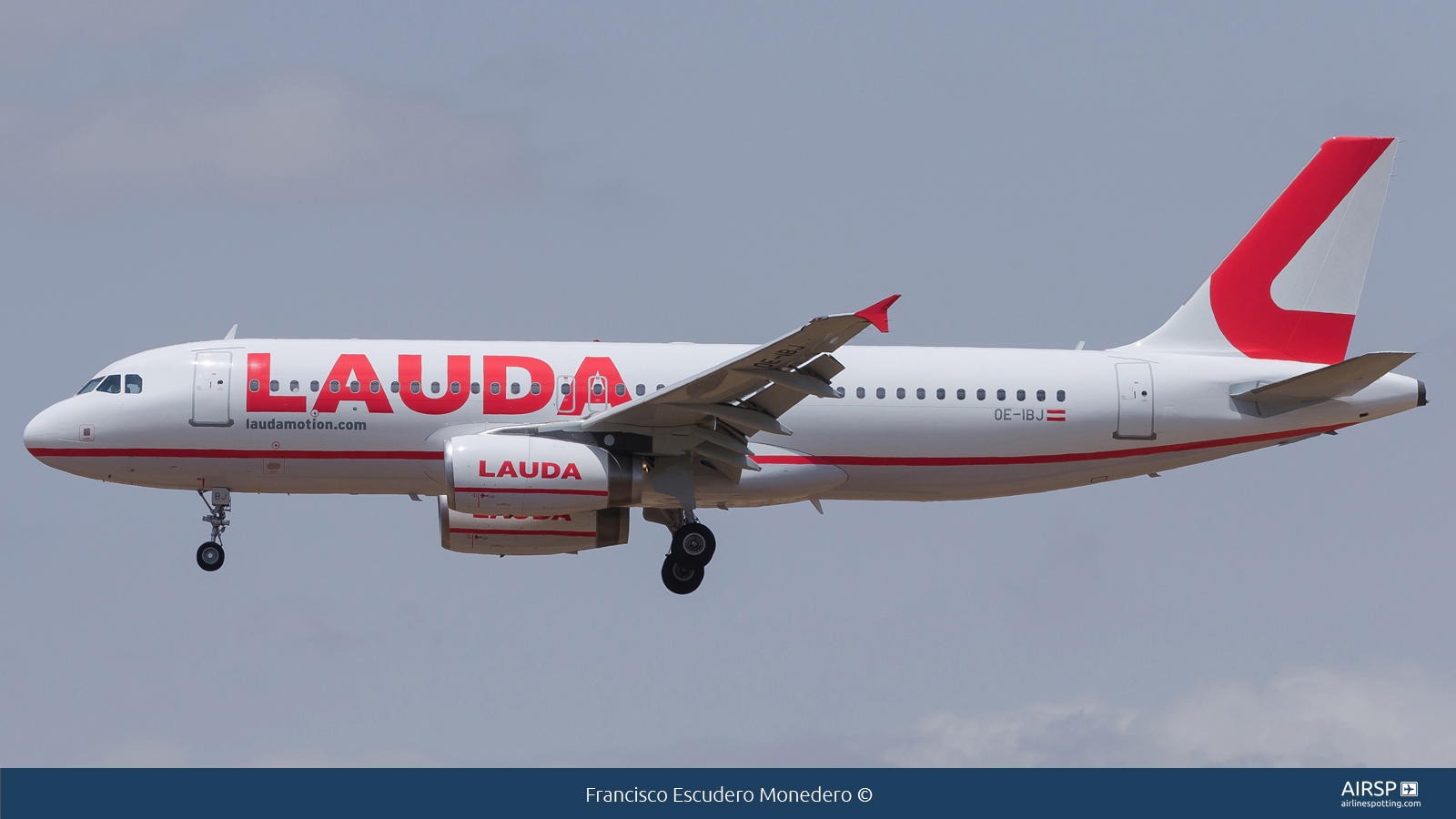 Laudamotion  Airbus A320  OE-IBJ