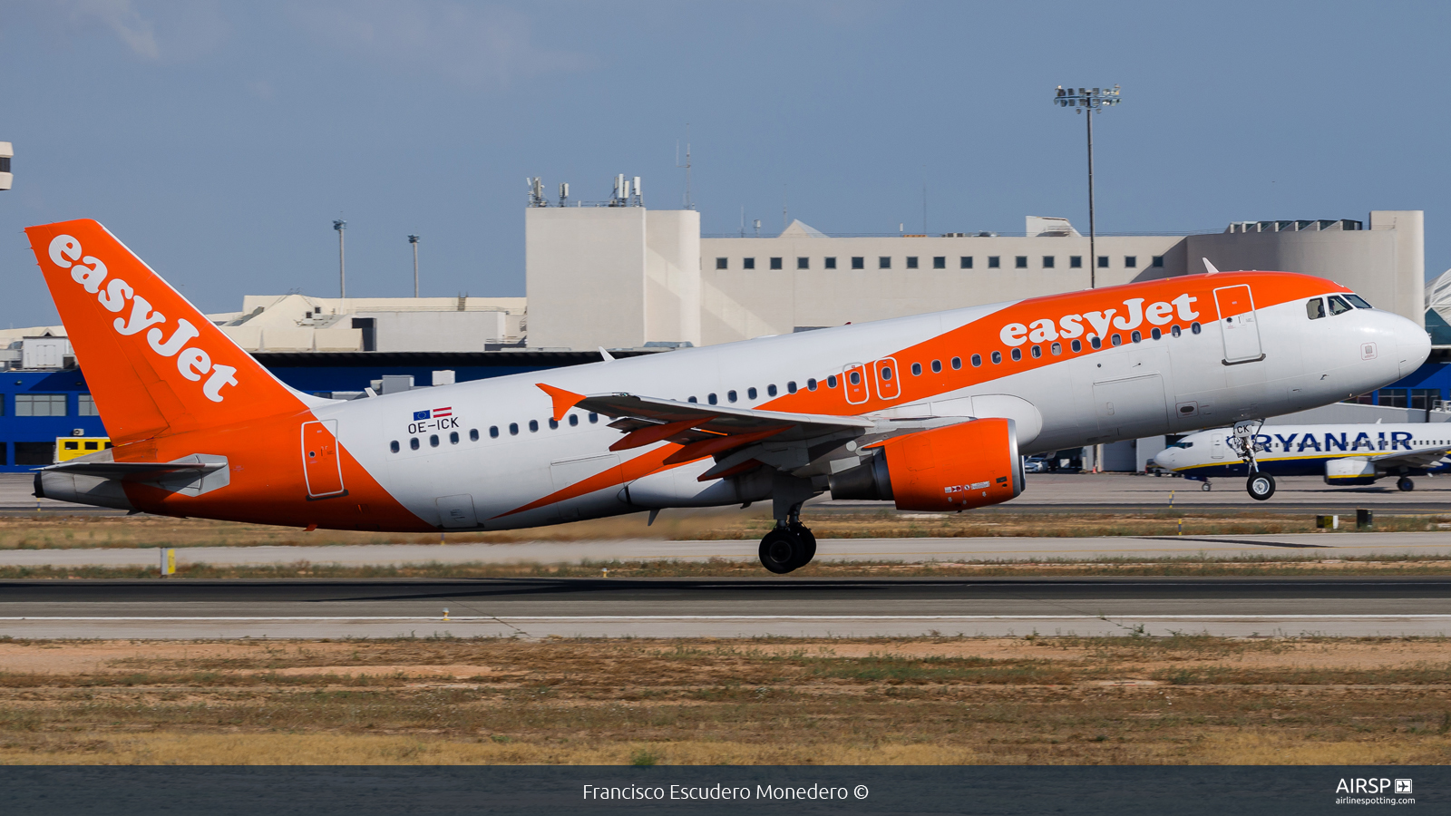 Easyjet  Airbus A320  OE-ICK