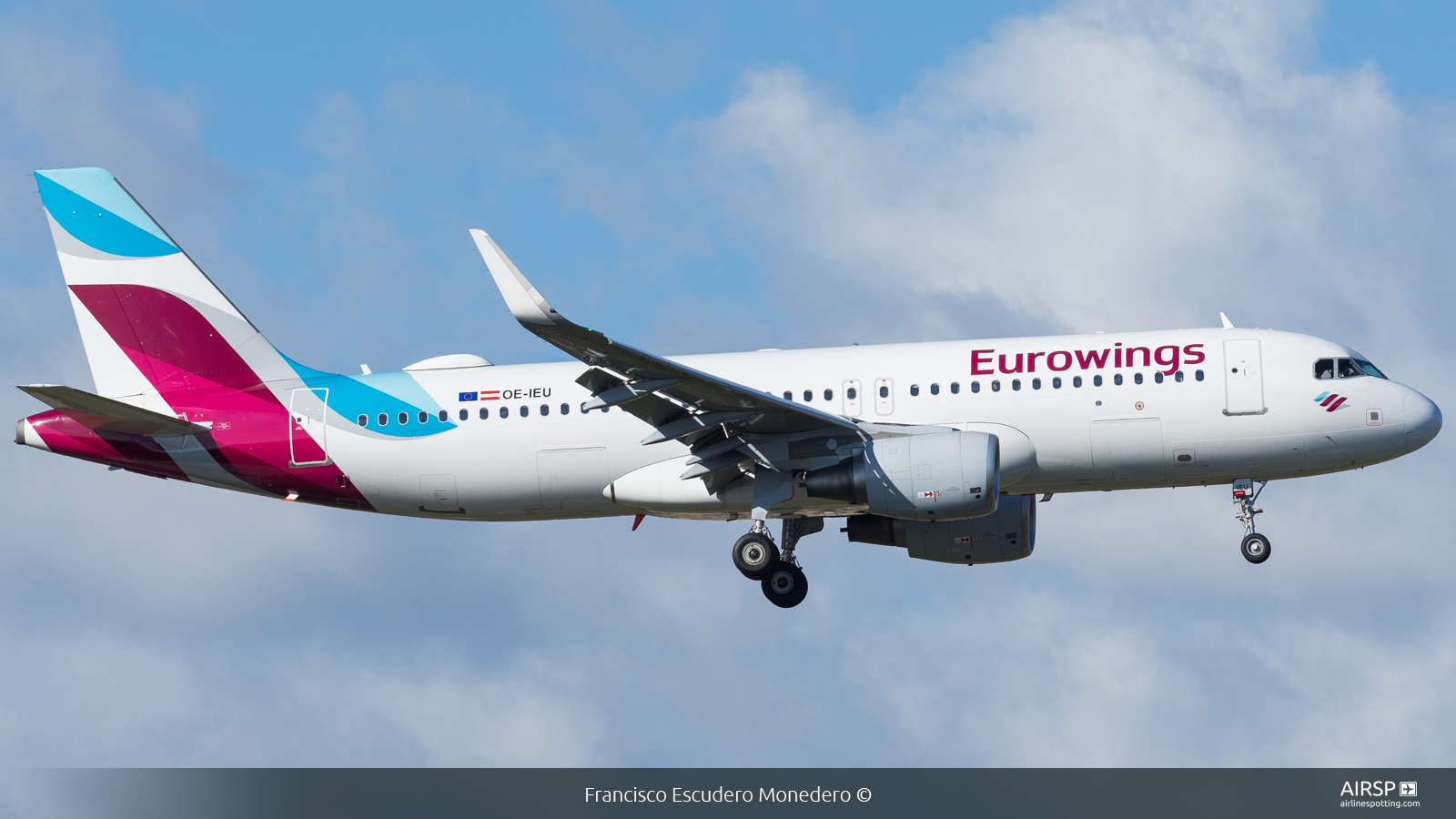 Eurowings  Airbus A320  OE-IEU