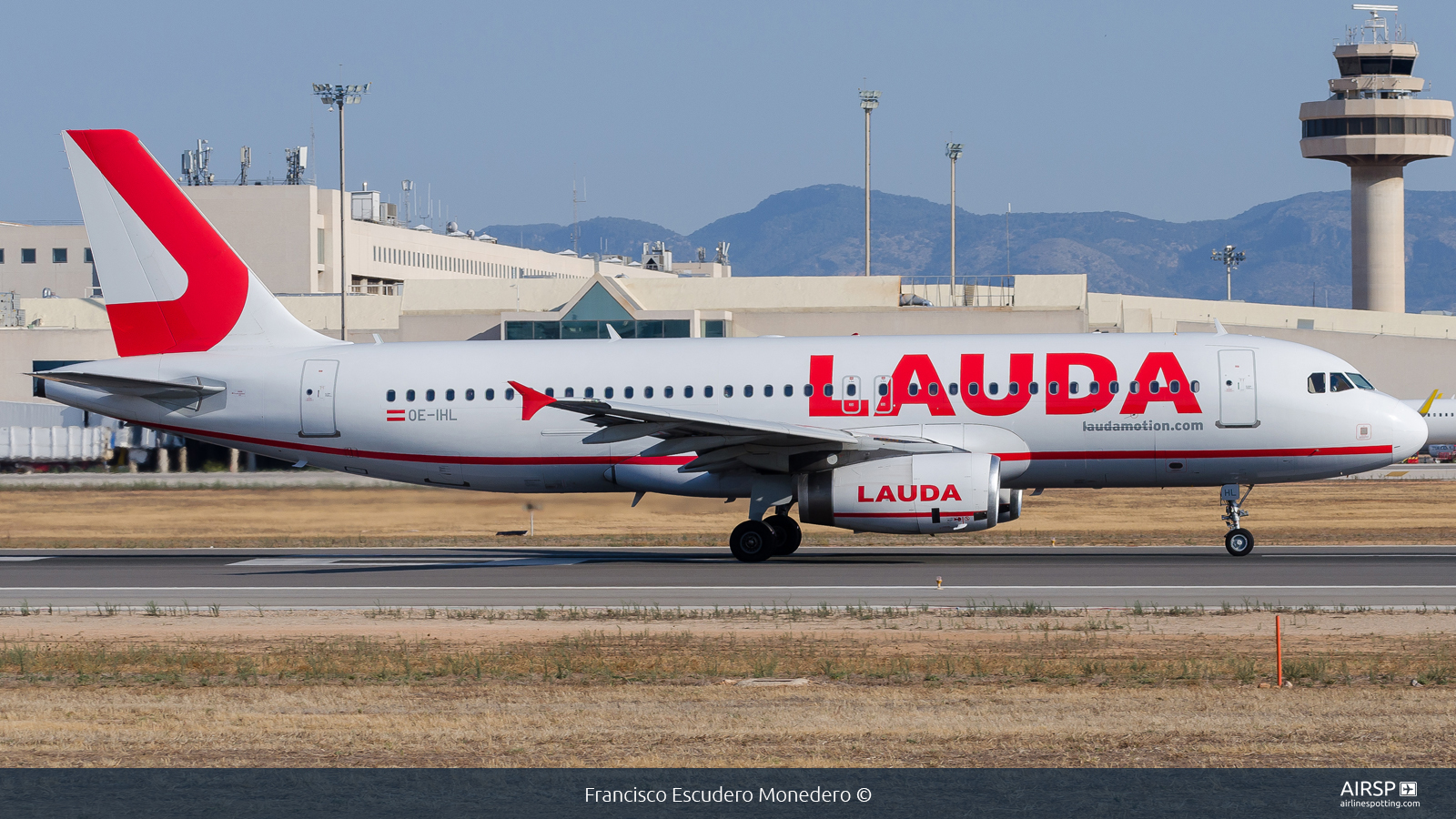 Laudamotion  Airbus A320  OE-IHL