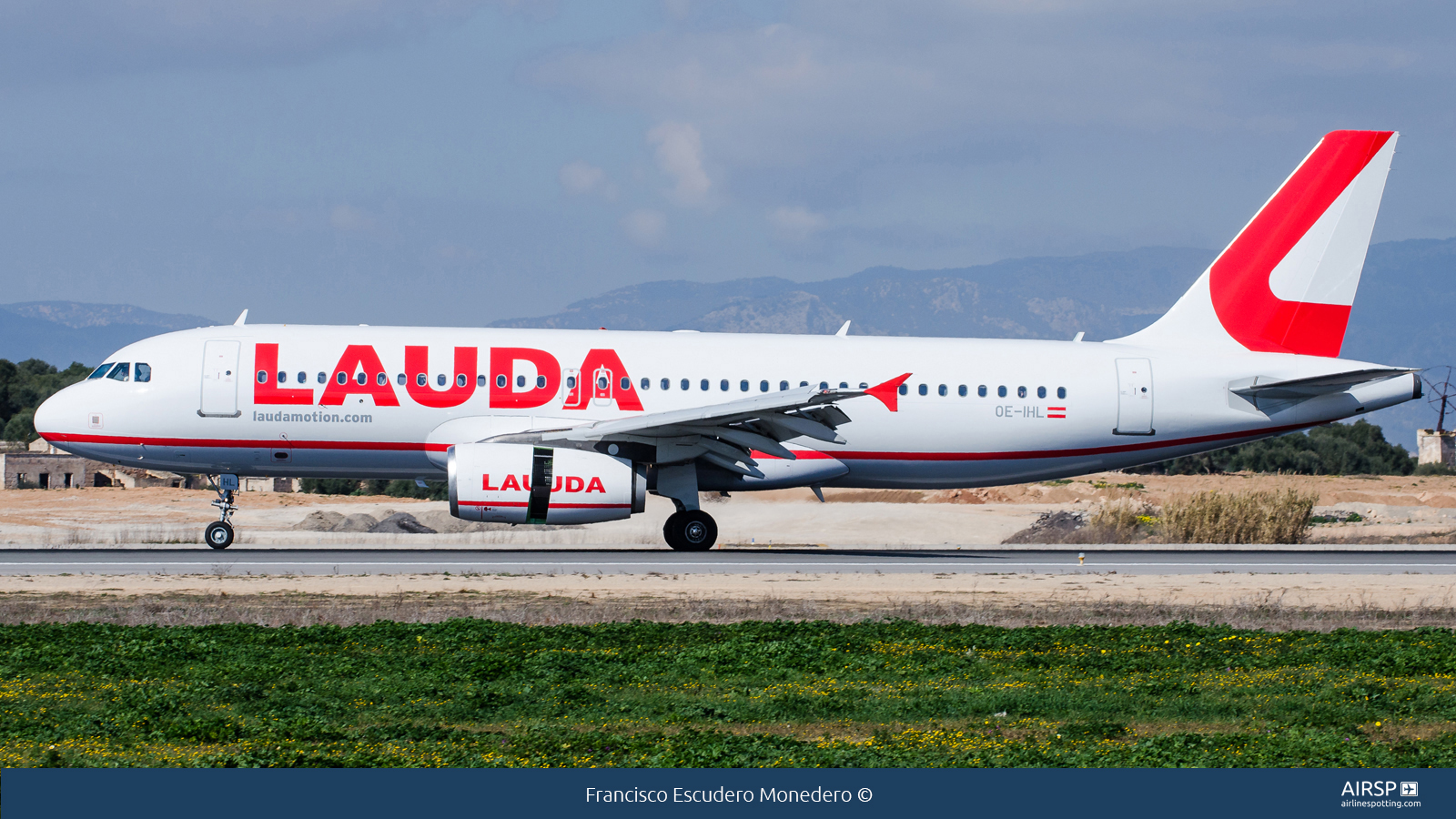 Laudamotion  Airbus A320  OE-IHL