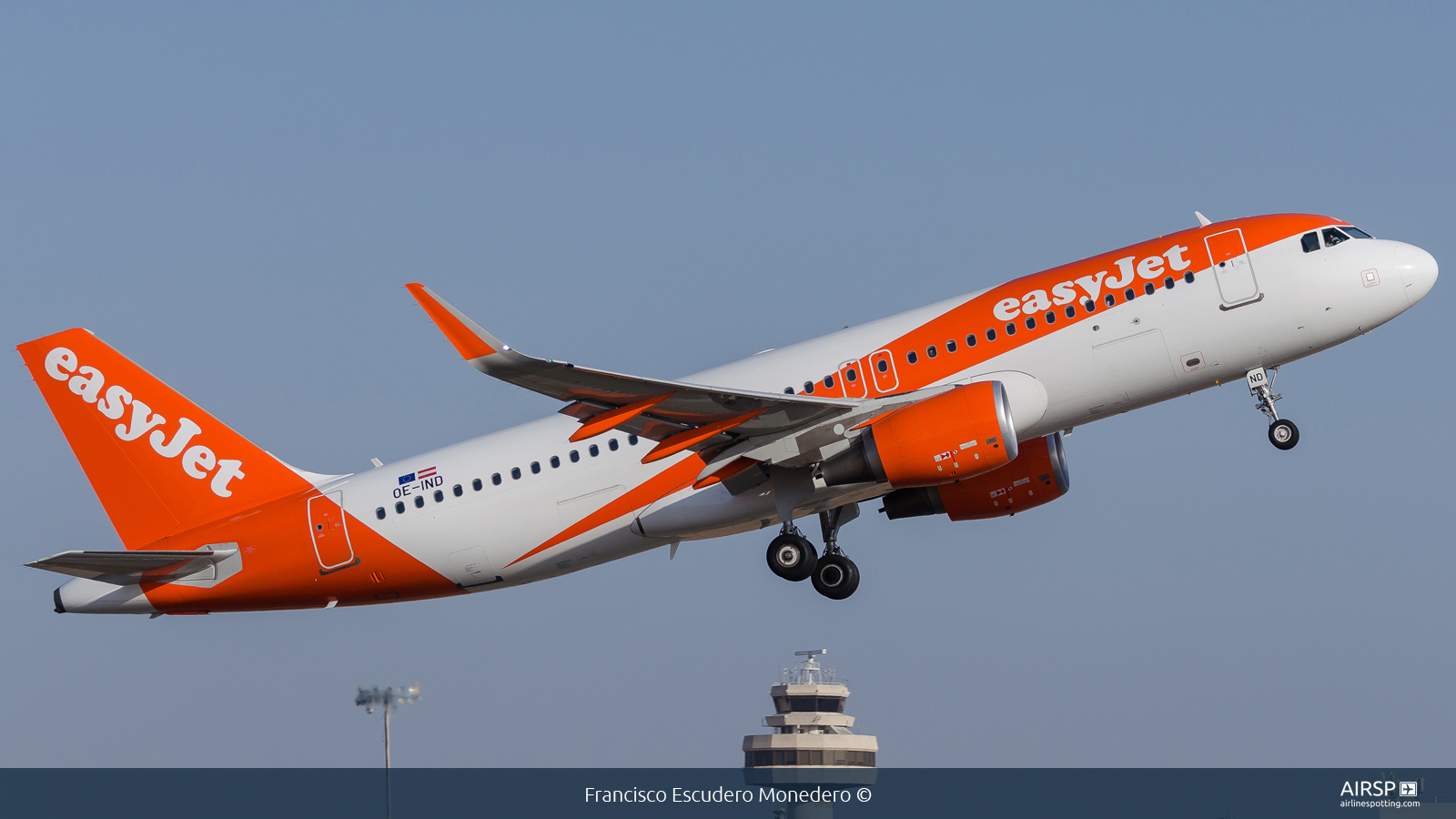 Easyjet  Airbus A320  OE-IND