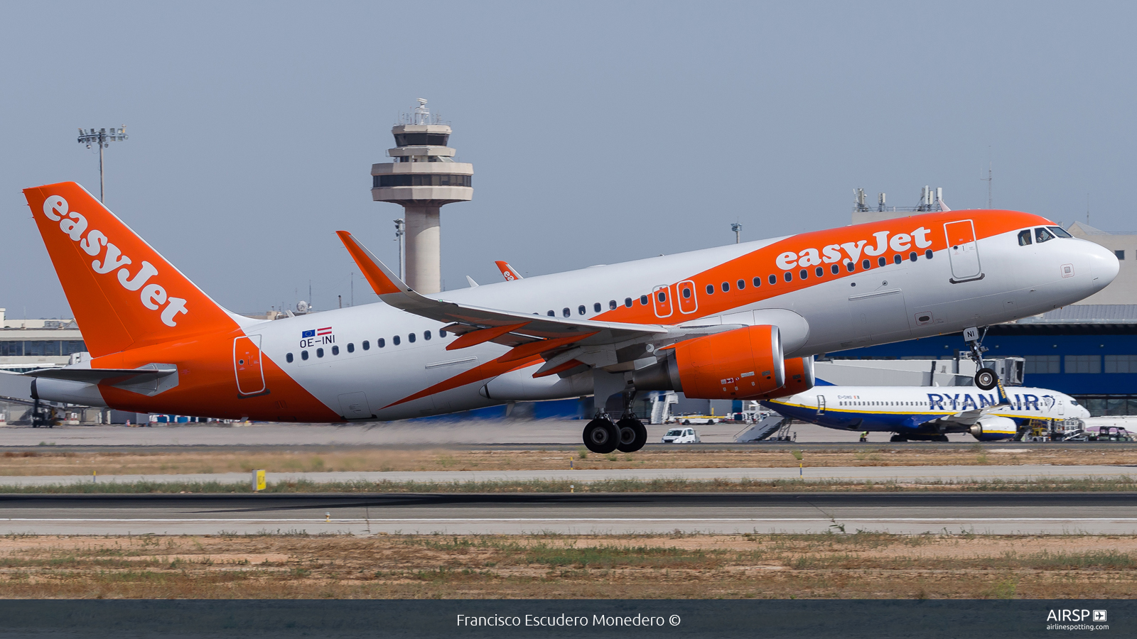 Easyjet  Airbus A320  OE-INI