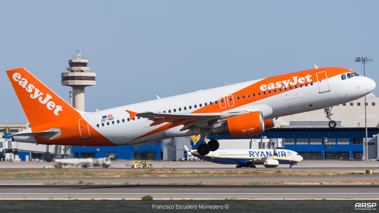Easyjet  Airbus A320  OE-INP