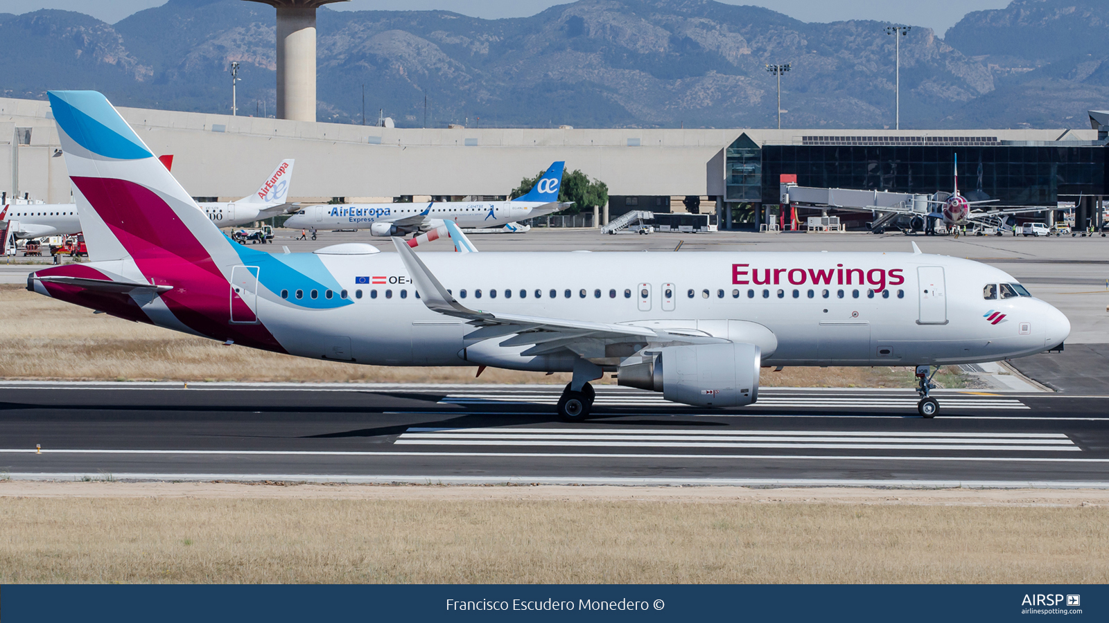 Eurowings  Airbus A320  OE-IQB