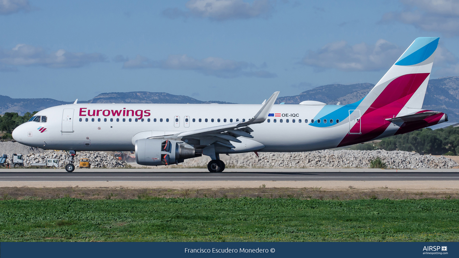 Eurowings  Airbus A320  OE-IQC