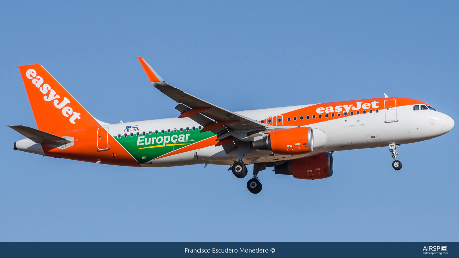 Easyjet  Airbus A320  OE-IVV