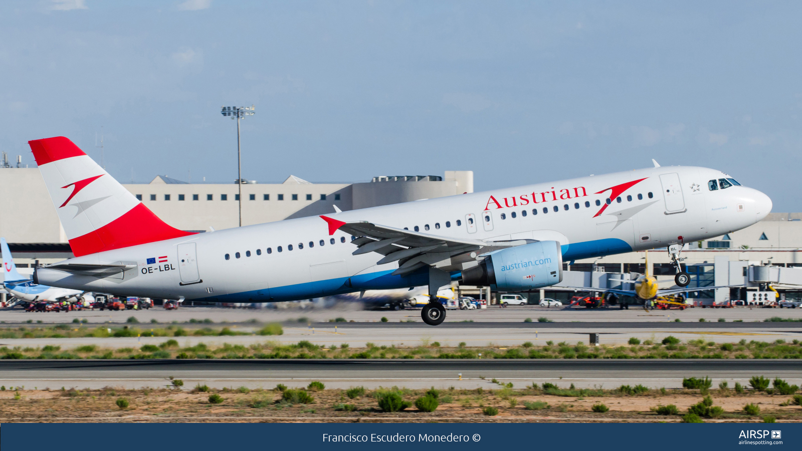 Austrian Airlines  Airbus A320  OE-LBL