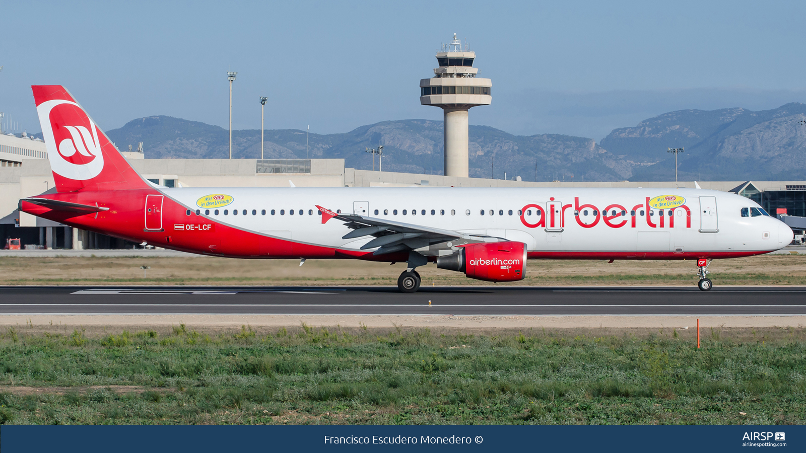 Air Berlin  Airbus A321  OE-LCF