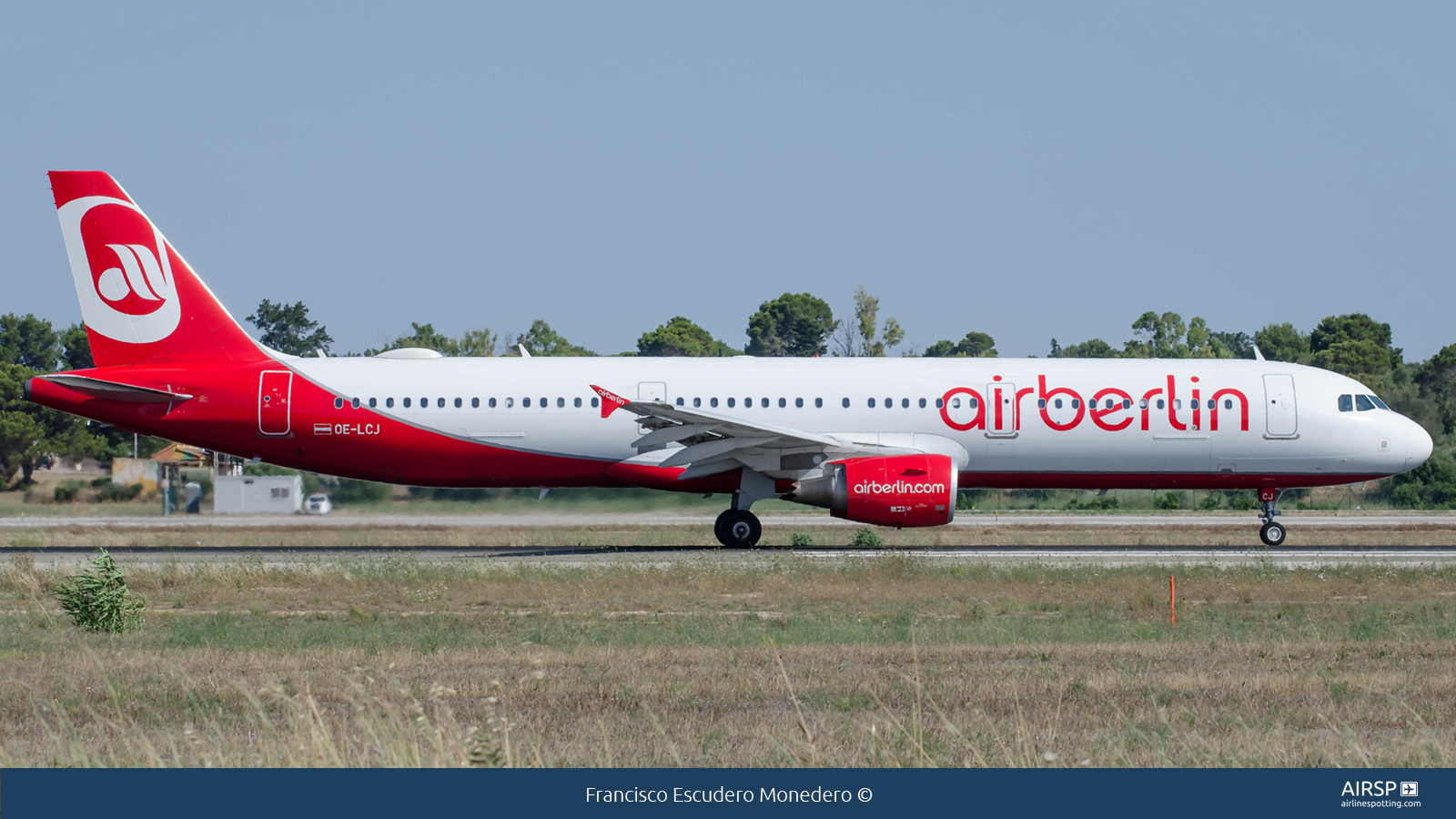 Air Berlin  Airbus A321  OE-LCJ