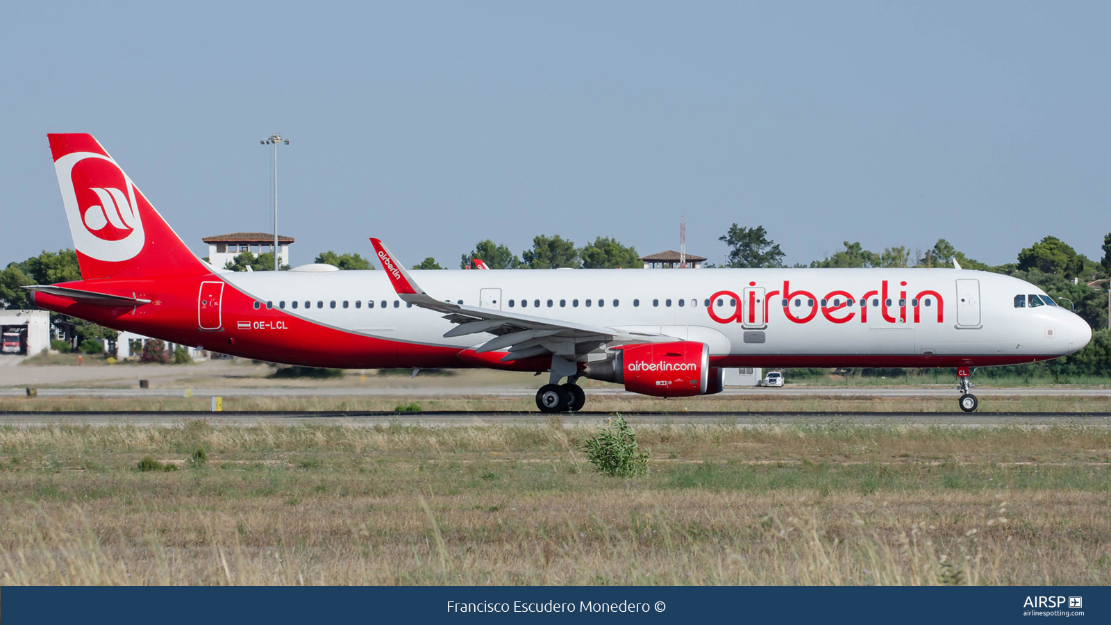 Air Berlin  Airbus A321  OE-LCL