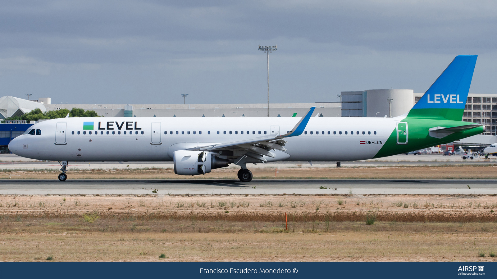 Level  Airbus A321  OE-LCN