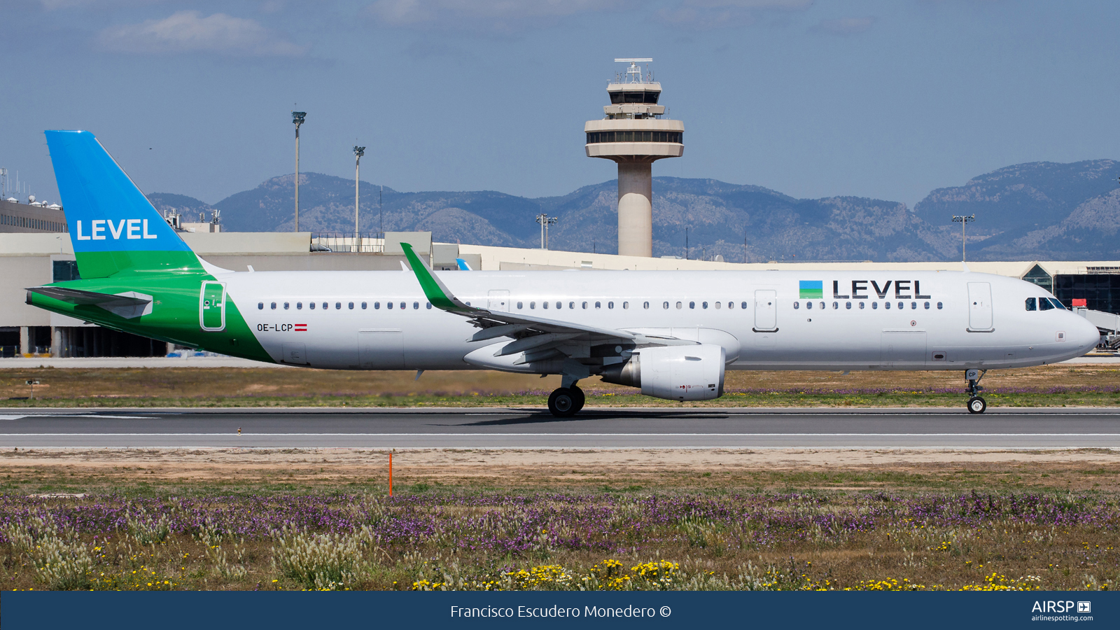 Level  Airbus A321  OE-LCP