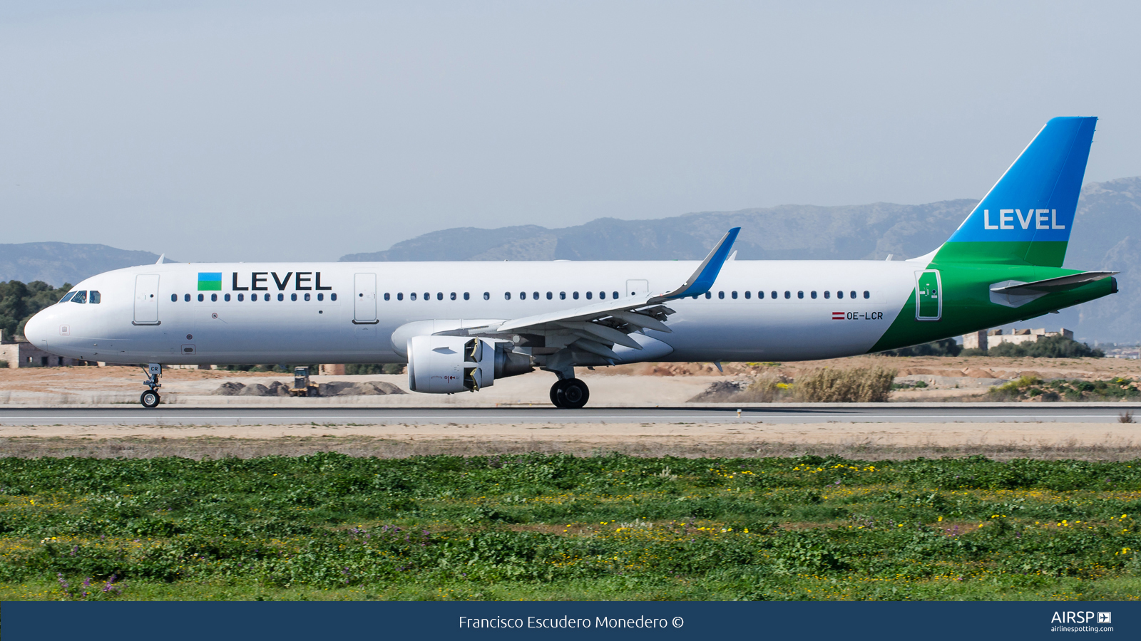 Level  Airbus A321  OE-LCR