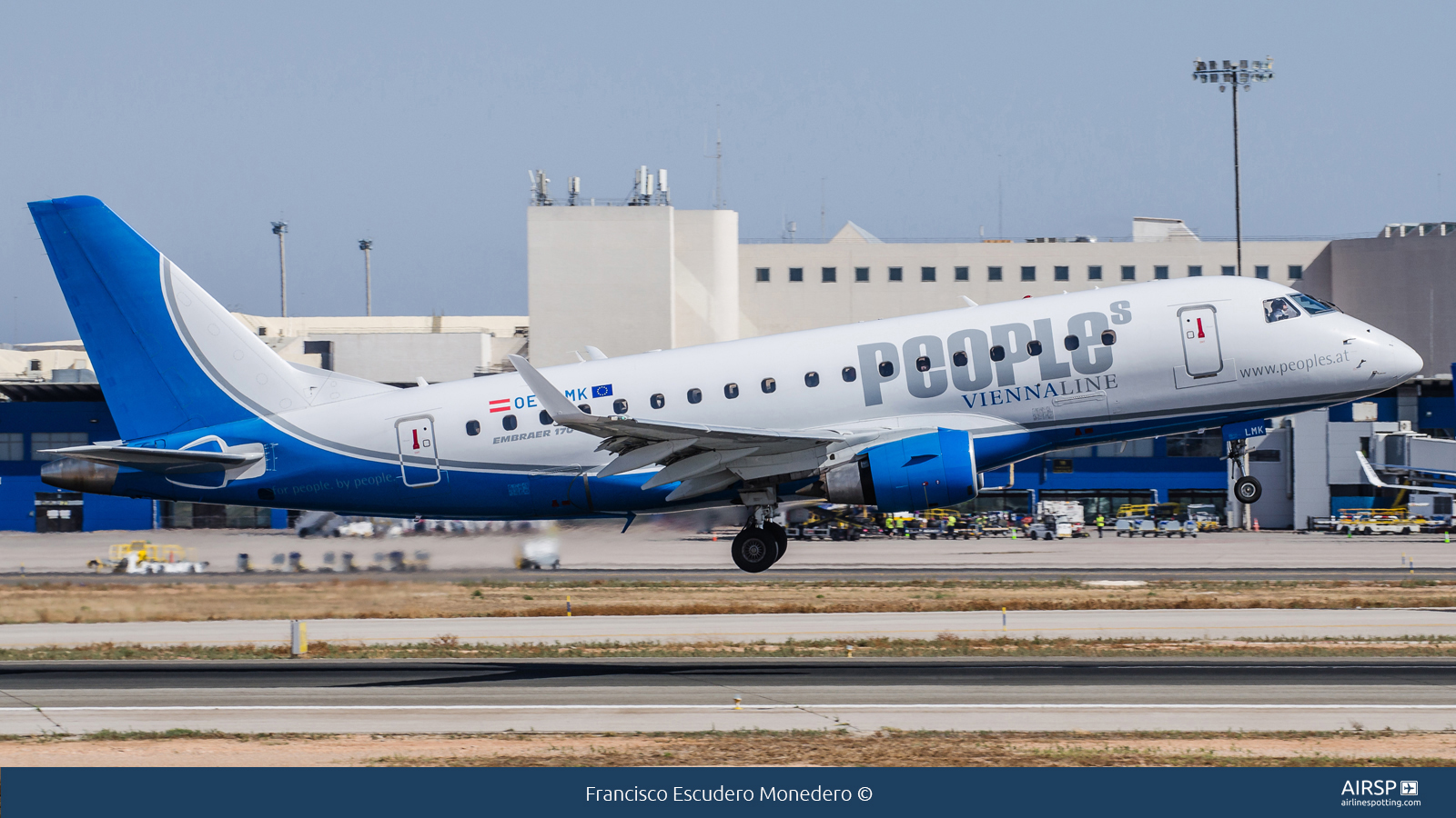 Peoples  Embraer E170  OE-LMK