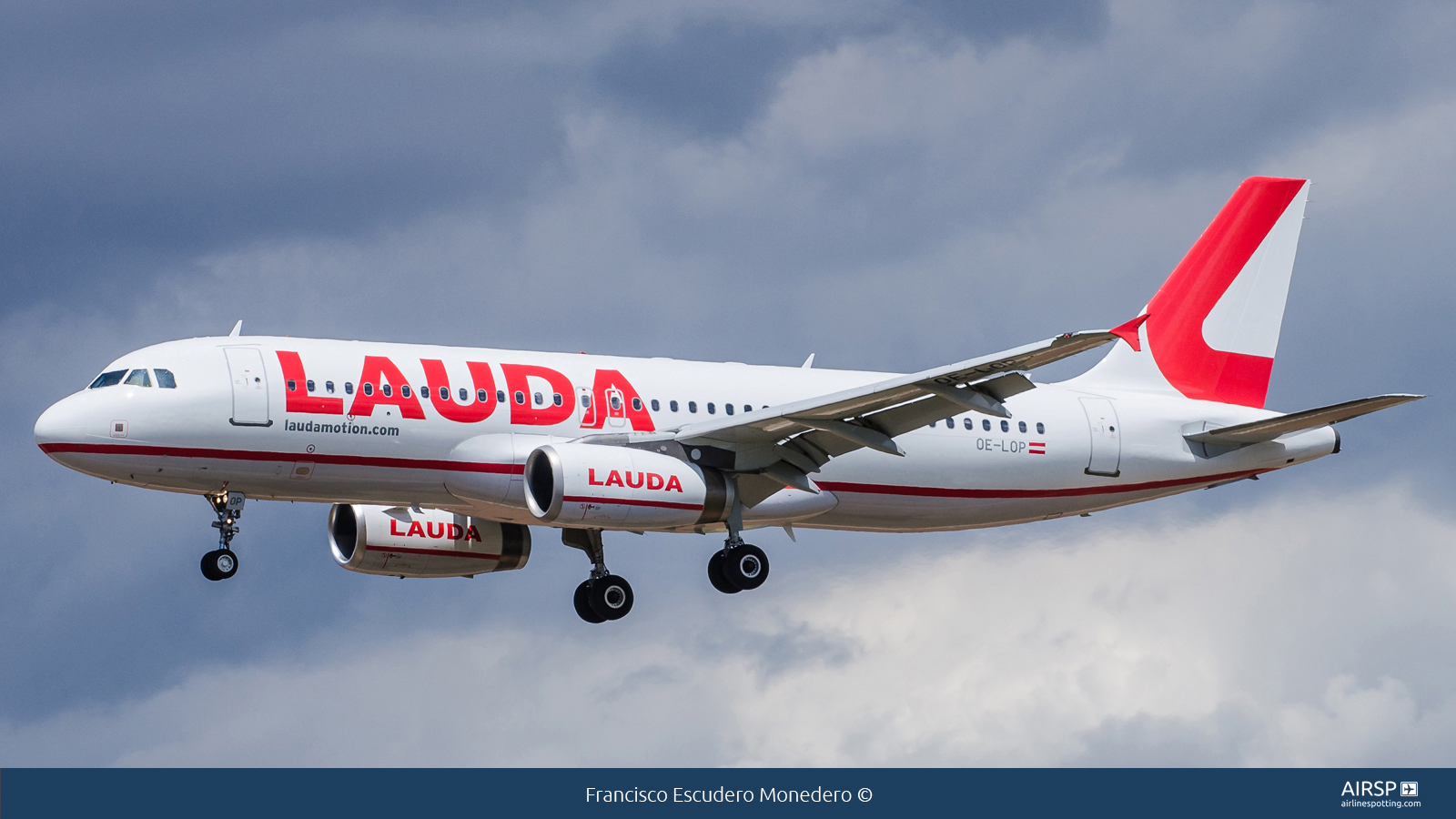 Laudamotion  Airbus A320  OE-LOP