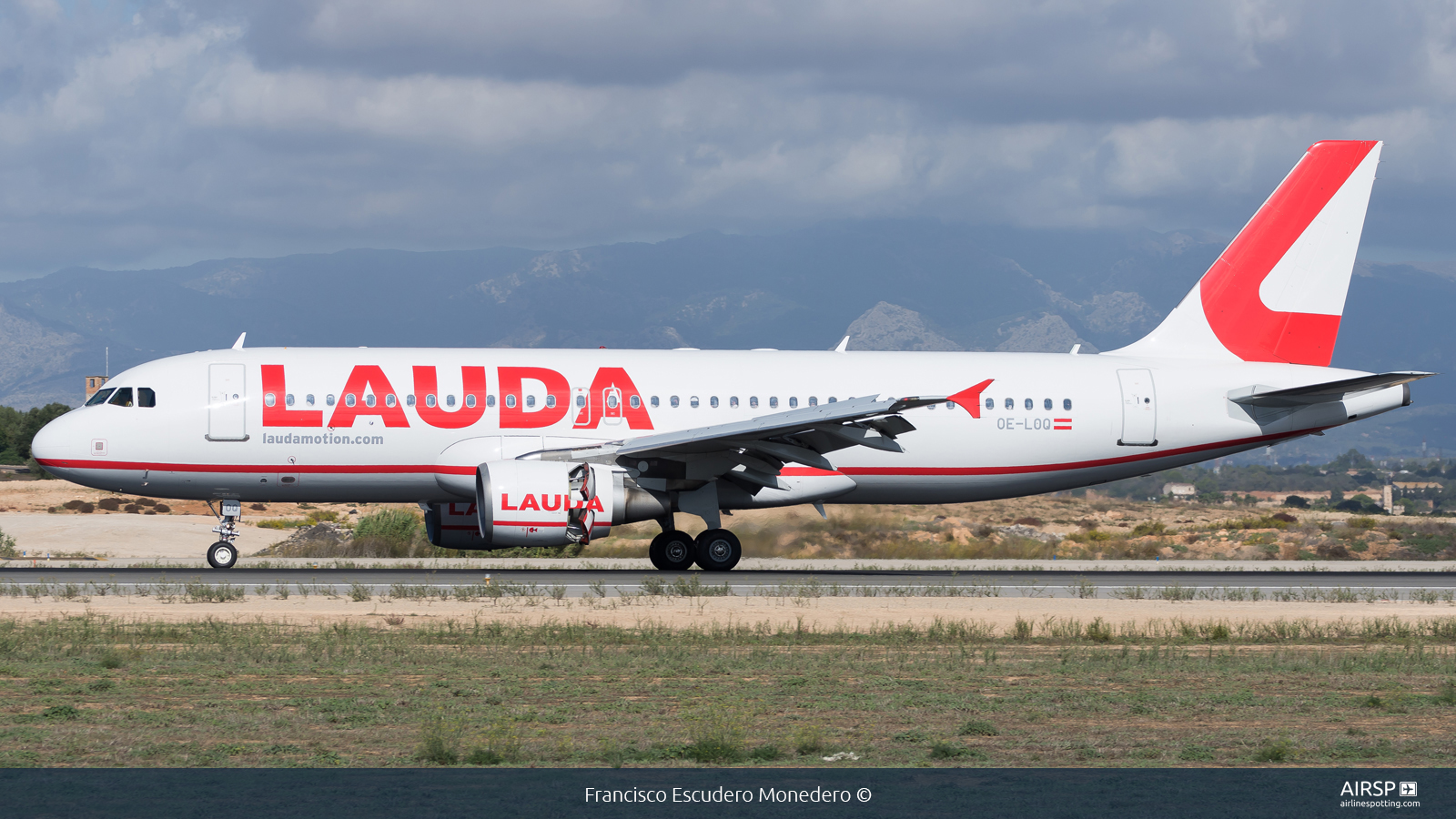 Laudamotion  Airbus A320  OE-LOQ