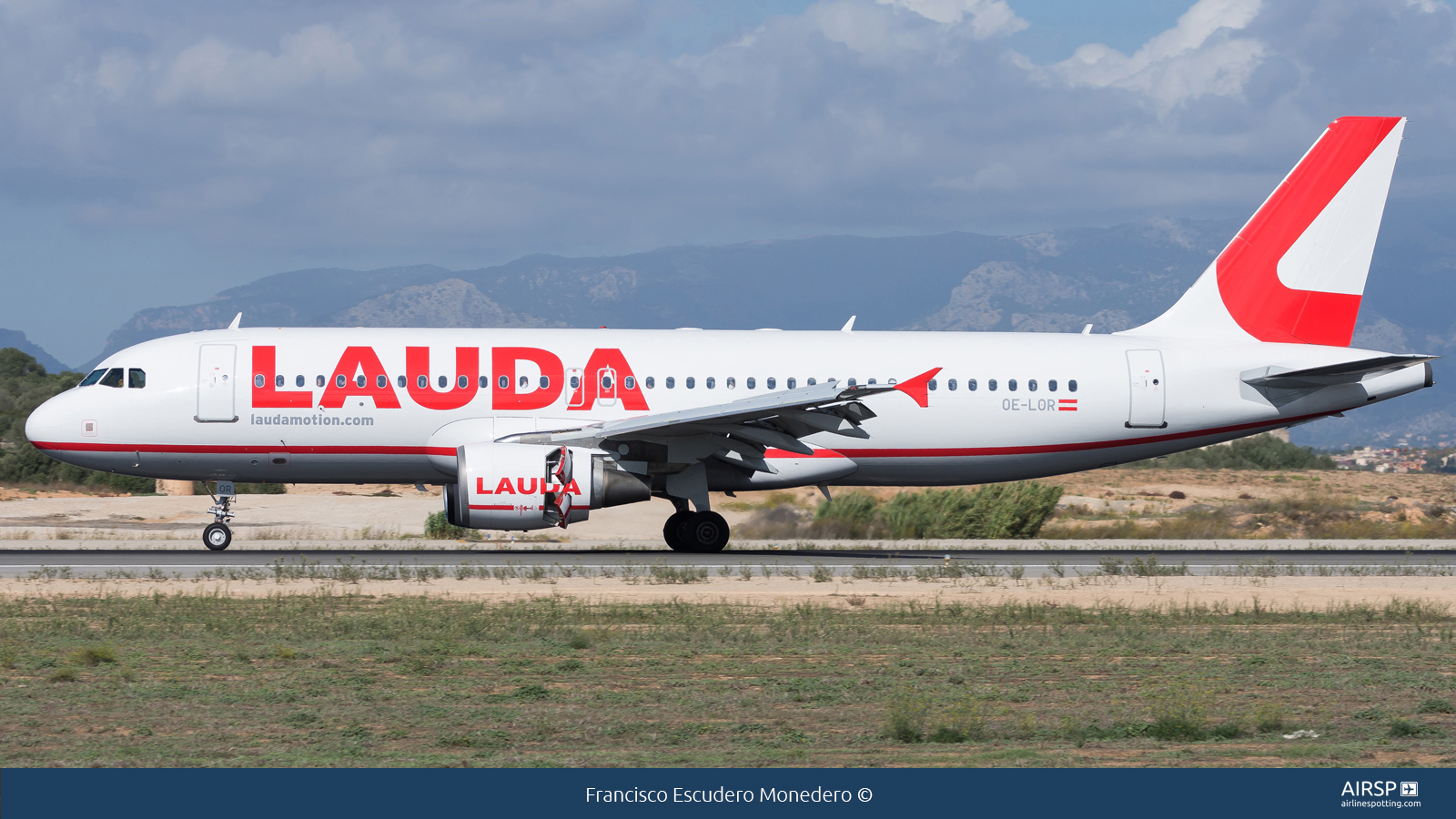 Laudamotion  Airbus A320  OE-LOR