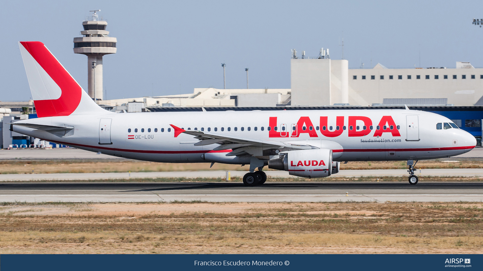 Laudamotion  Airbus A320  OE-LOU