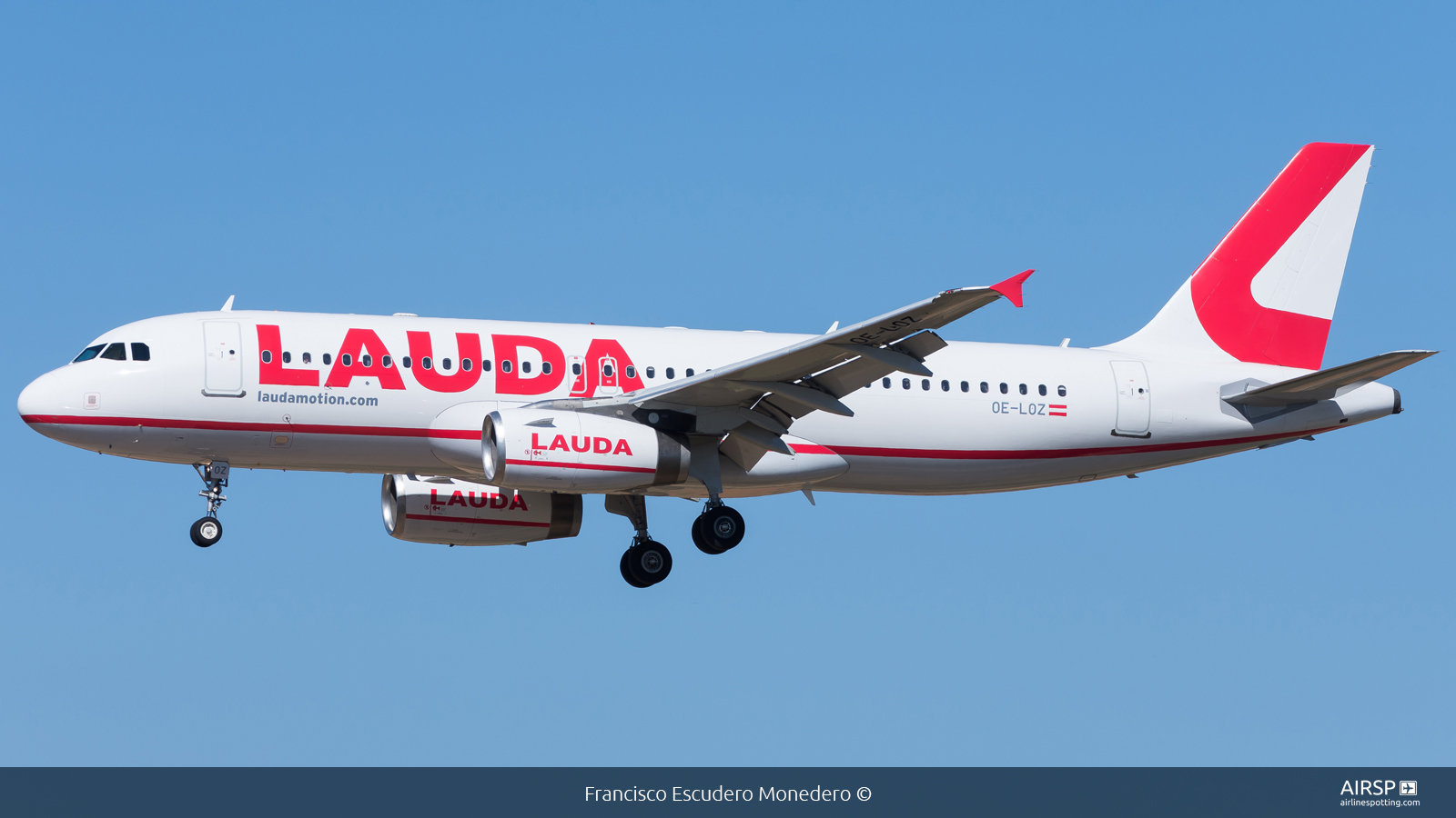 Laudamotion  Airbus A320  OE-LOZ