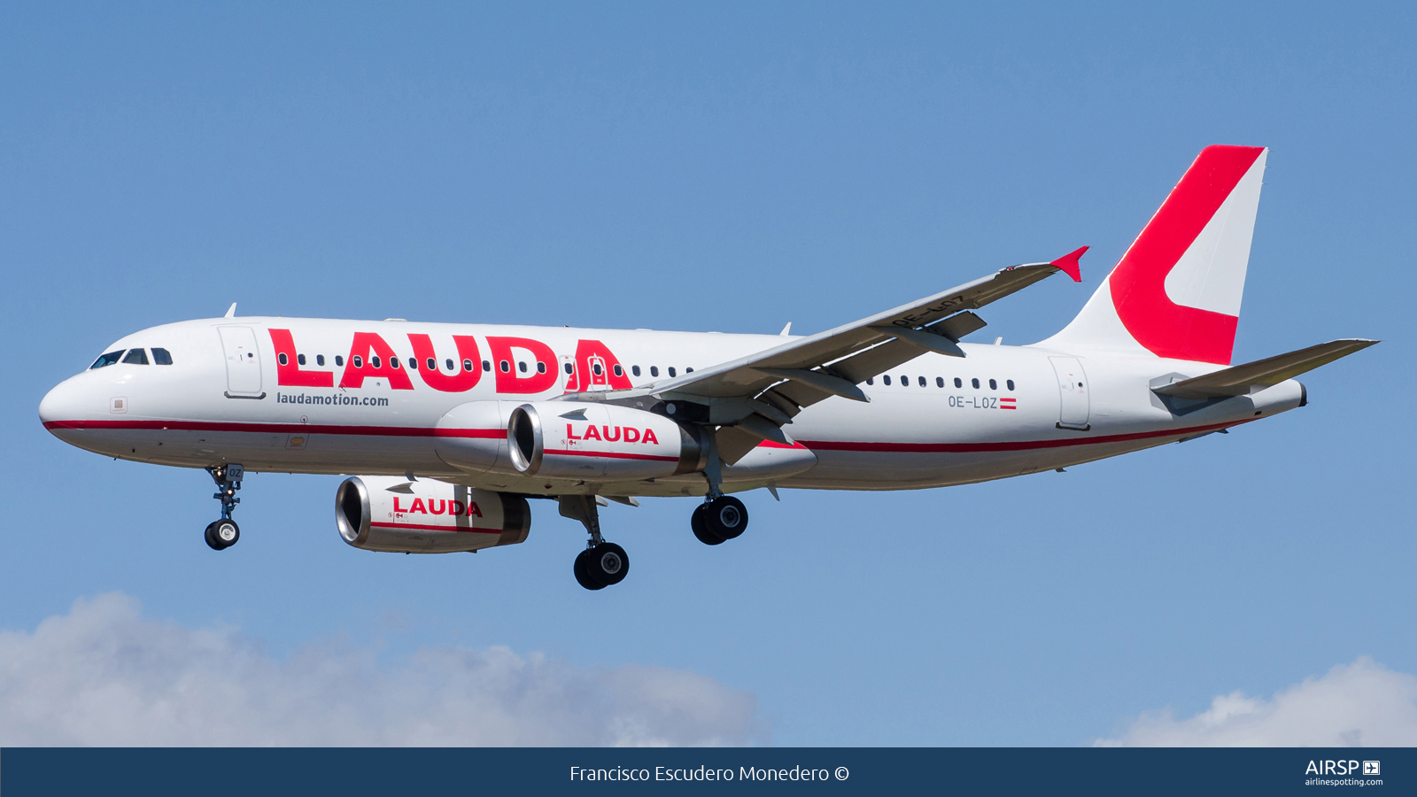 Laudamotion  Airbus A320  OE-LOZ
