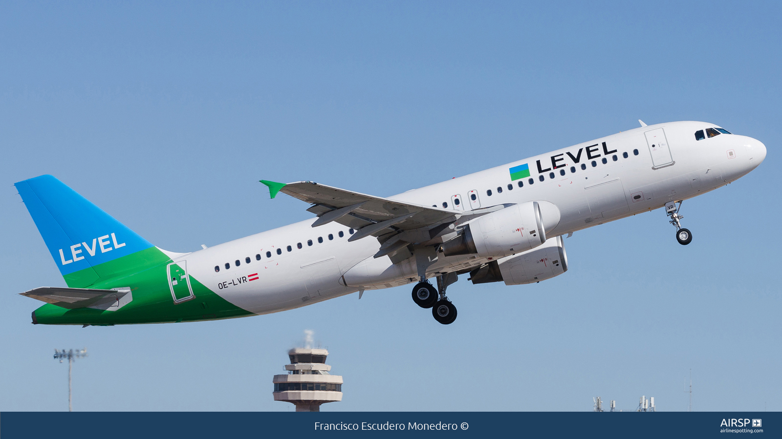 Level  Airbus A320  OE-LVR