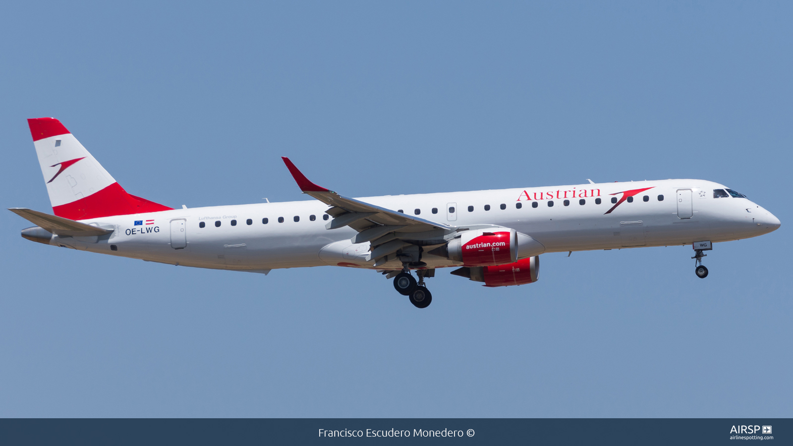 Austrian Airlines  Embraer E195  OE-LWG