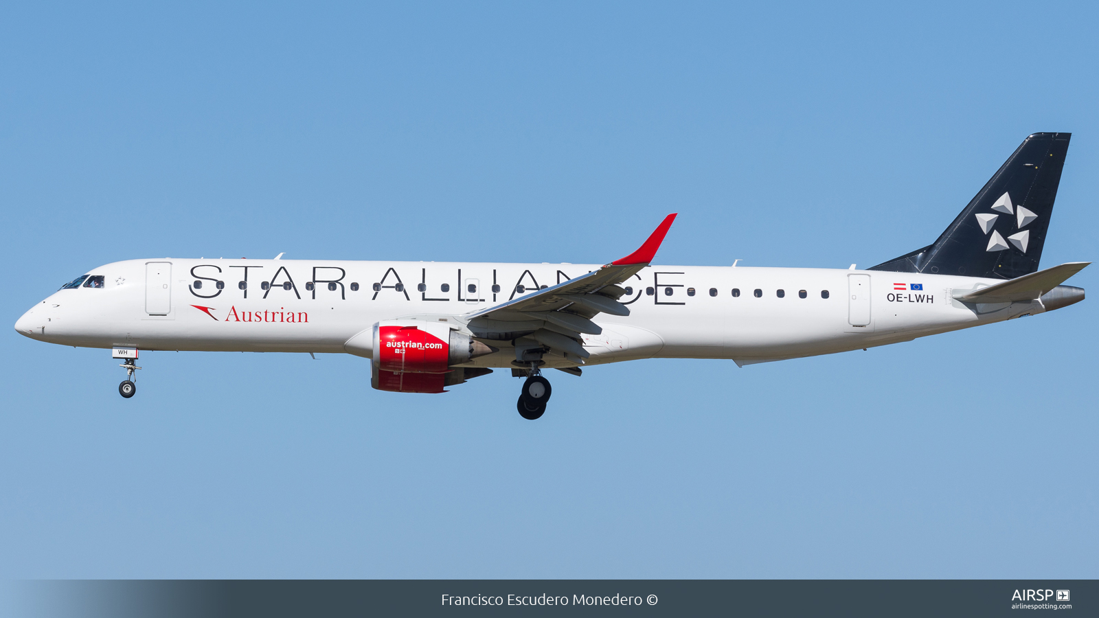 Austrian Airlines  Embraer E195  OE-LWH
