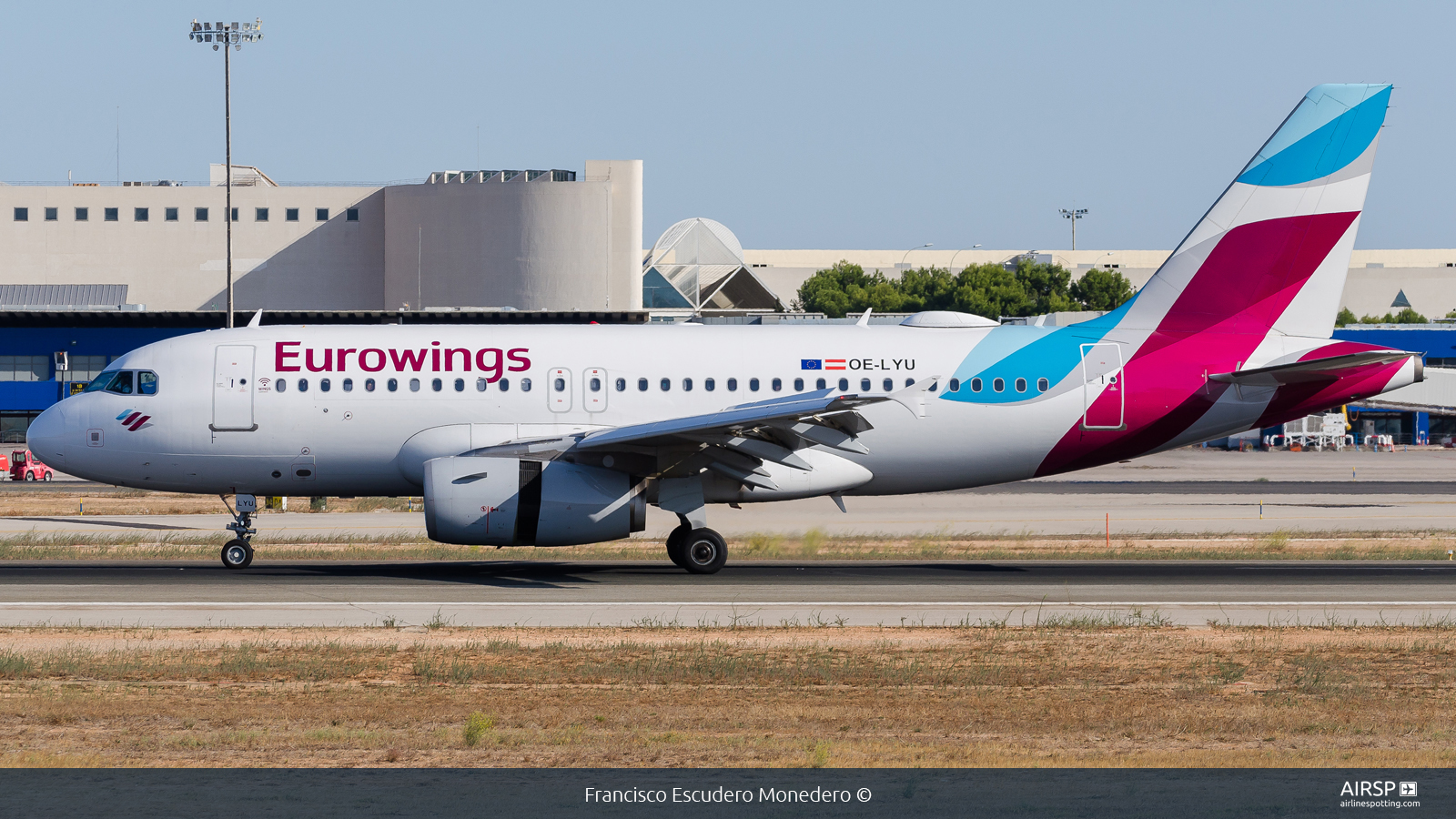 Eurowings  Airbus A319  OE-LYU