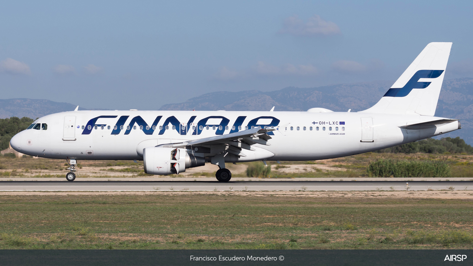 Finnair  Airbus A320  OH-LXC