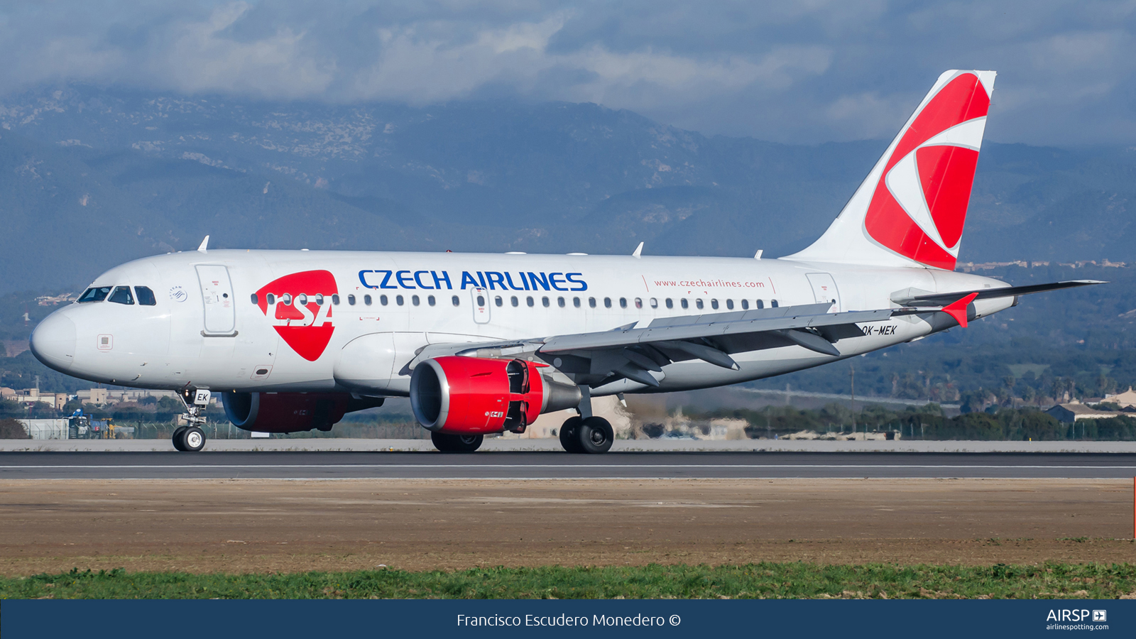 CSA Czech Airlines  Airbus A319  OK-MEK