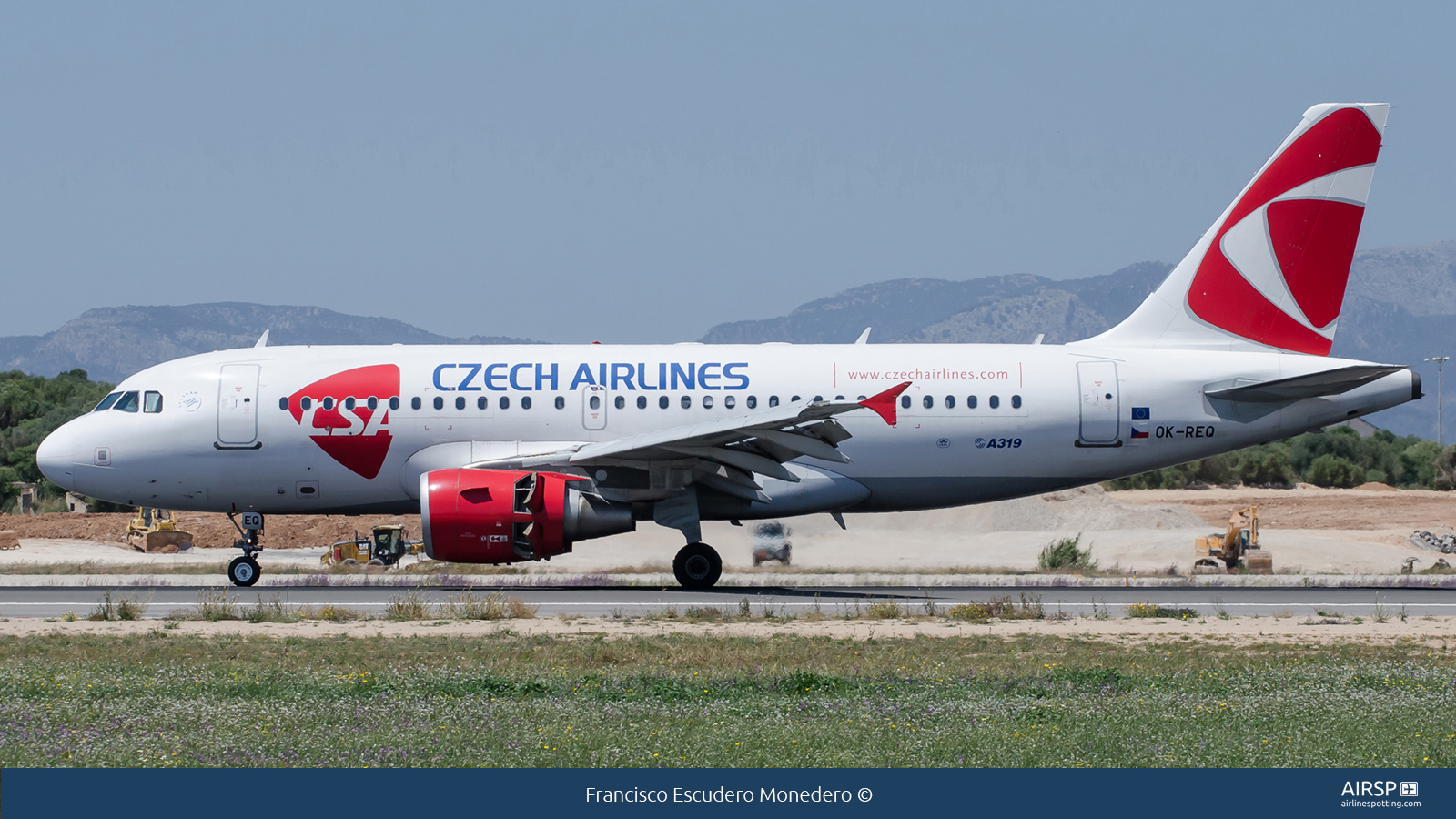 CSA Czech Airlines  Airbus A319  OK-REQ
