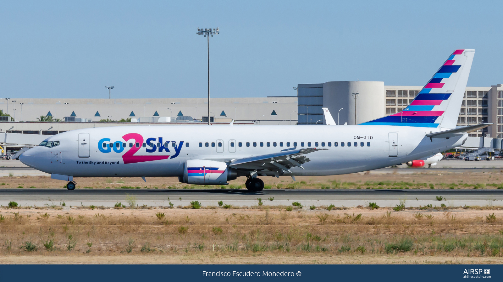 Go 2 Sky  Boeing 737-400  OM-GTD