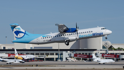 Danube Wings ATR-72