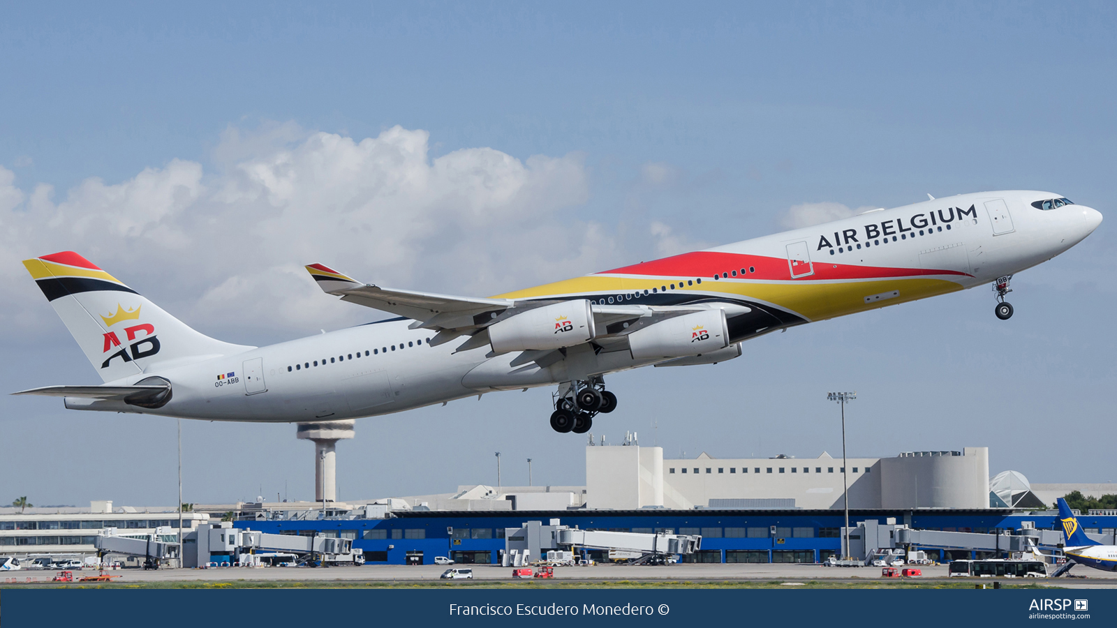 Air Belgium  Airbus A340-300  OO-ABB