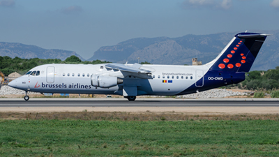 Brussels Airlines Avro RJ-100