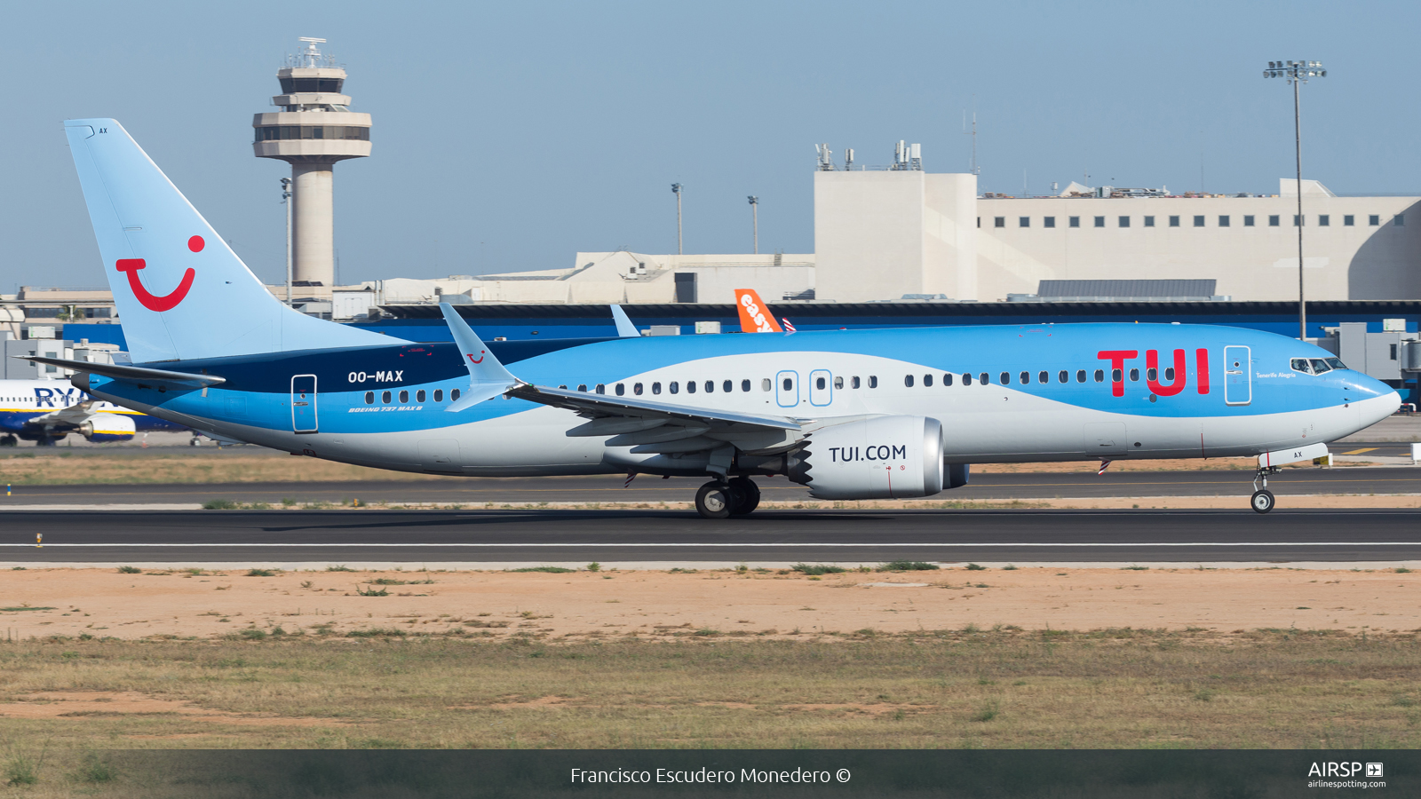 Tui Airways  Boeing 737 Max 8  OO-MAX