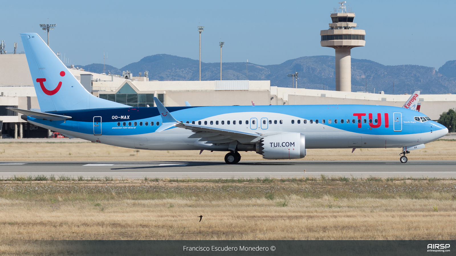 Tui Airways  Boeing 737 Max 8  OO-MAX