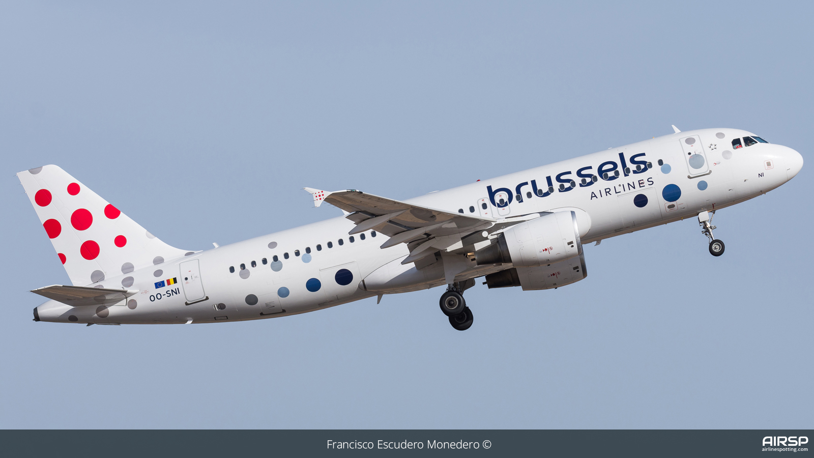 Brussels Airlines  Airbus A320  OO-SNI