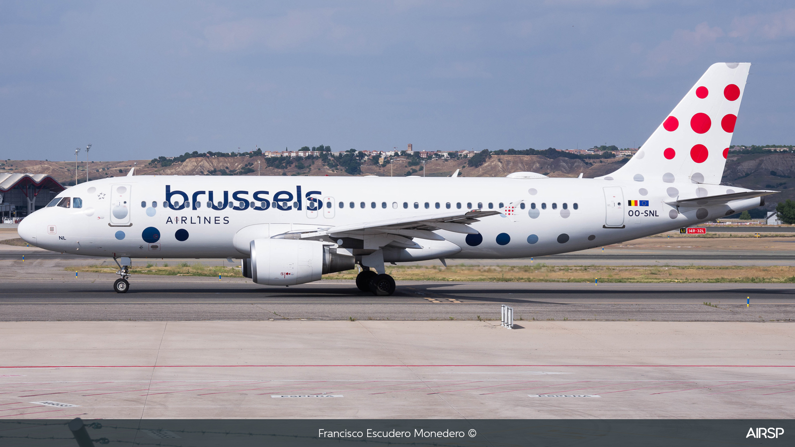 Brussels Airlines  Airbus A320  OO-SNL