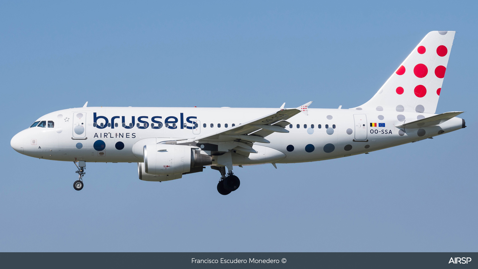 Brussels Airlines  Airbus A319  OO-SSA